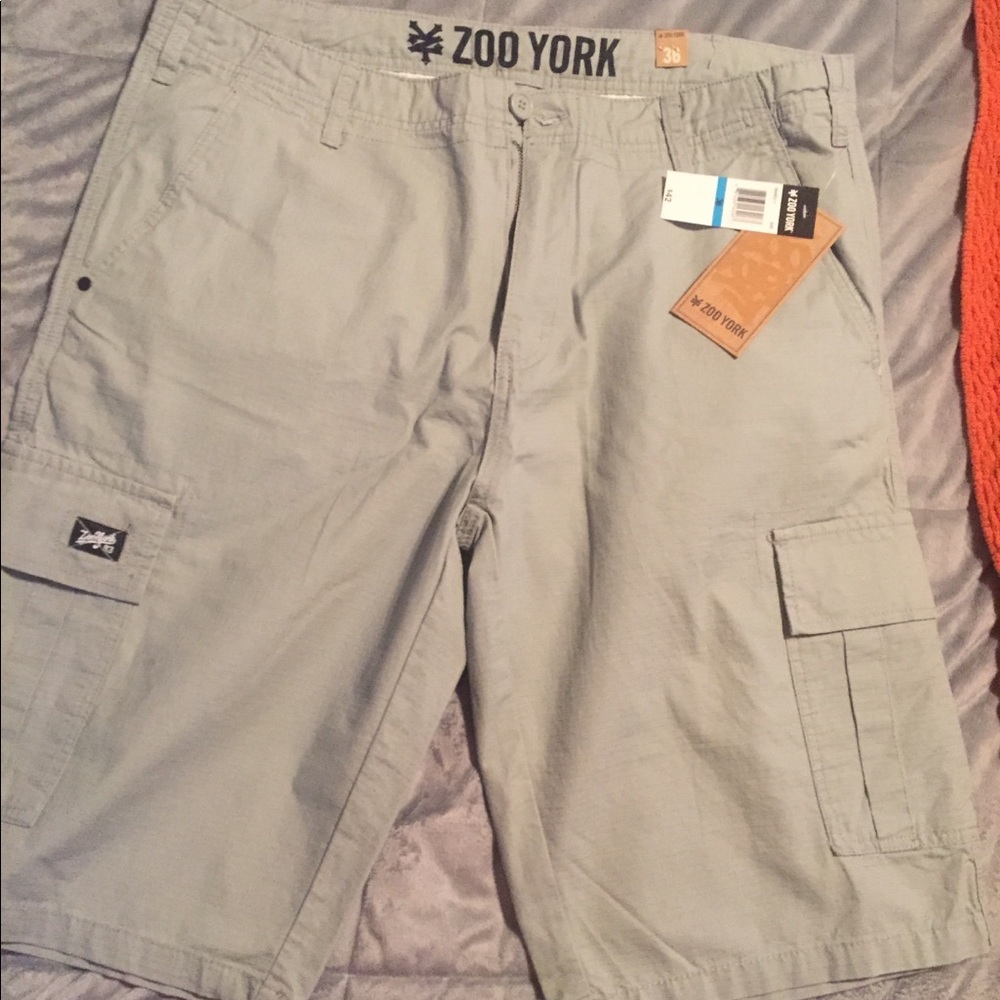 Zoo York gray cargo shorts